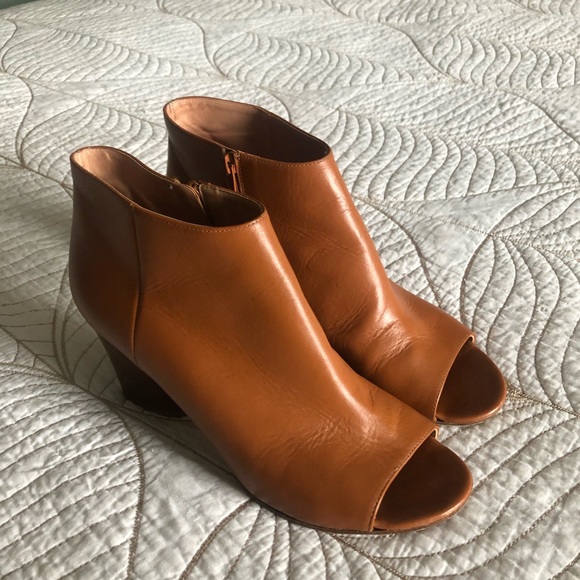 MAISON MARGIELA Calfskin Leather Open-toe Ankle Boots - Picture 3 of 13